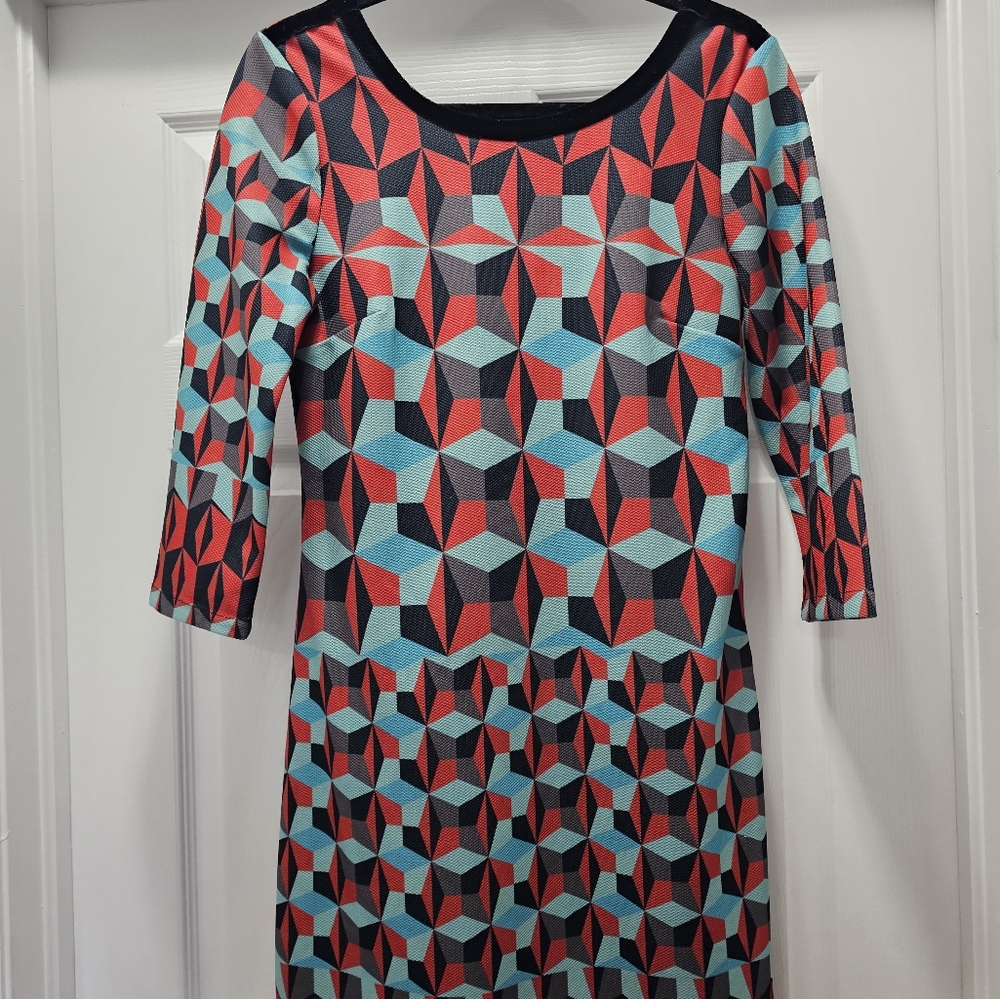 Geometric Patterned Dress - Red and Blue